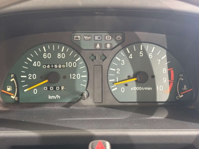 1993 MITSUBISHI MINICAB VAN