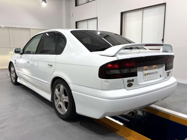 2000 SUBARU LEGACY B4
