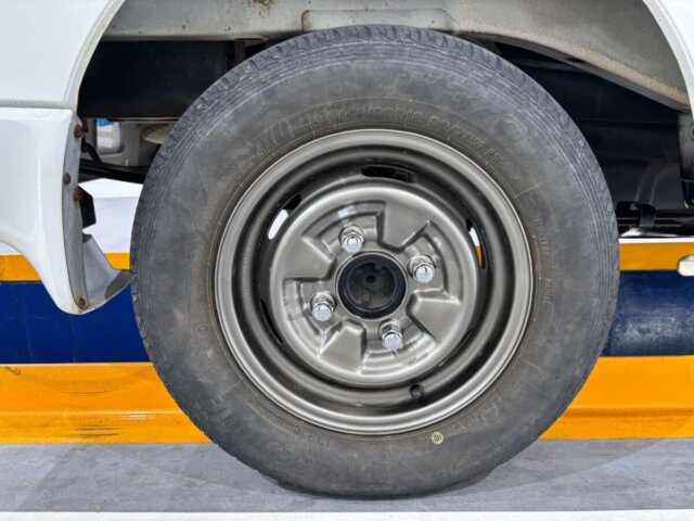 1993 MITSUBISHI MINICAB VAN