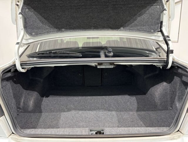 2000 SUBARU LEGACY B4