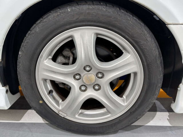 2000 SUBARU LEGACY B4