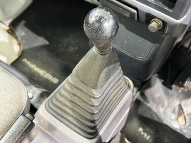 1994 MITSUBISHI MINICAB TRUCK