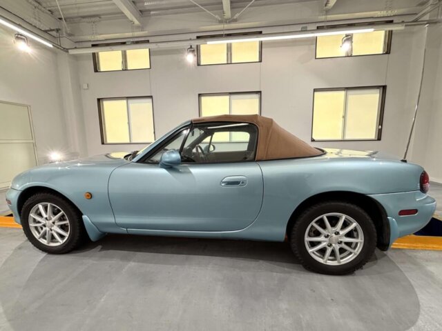 2000 MAZDA ROADSTER