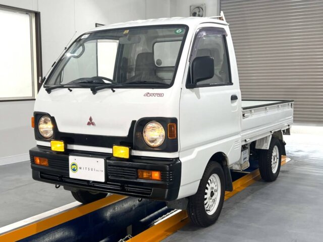 1992 MITSUBISHI MINICAB TRUCK