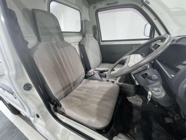 1992 MITSUBISHI MINICAB TRUCK