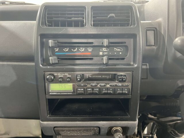 1992 MITSUBISHI MINICAB TRUCK