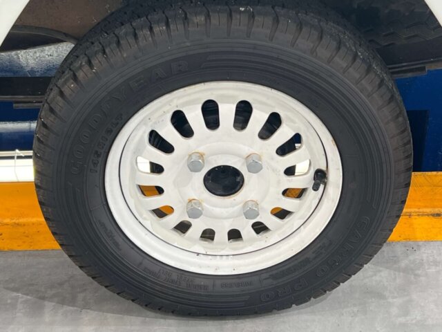 1992 MITSUBISHI MINICAB TRUCK