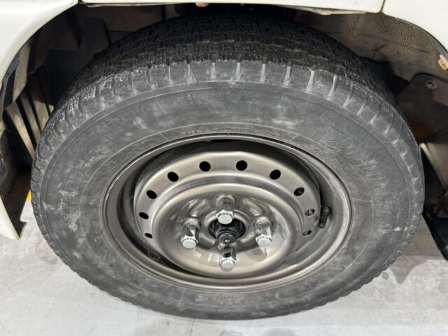 2000 MITSUBISHI MINICAB TRUCK