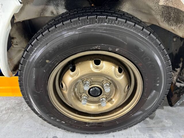 2000 MAZDA SCRUM TRUCK