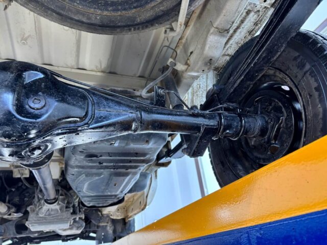 2000 MAZDA SCRUM TRUCK