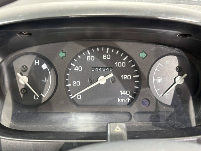 2000 DAIHATSU HIJET TRUCK