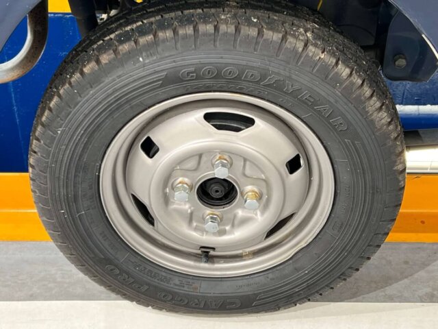 1996 MAZDA SCRUM VAN