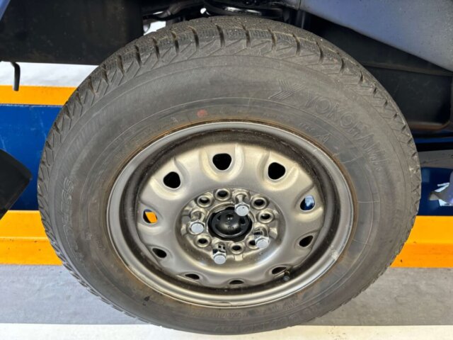 1999 MITSUBISHI MINICAB VAN