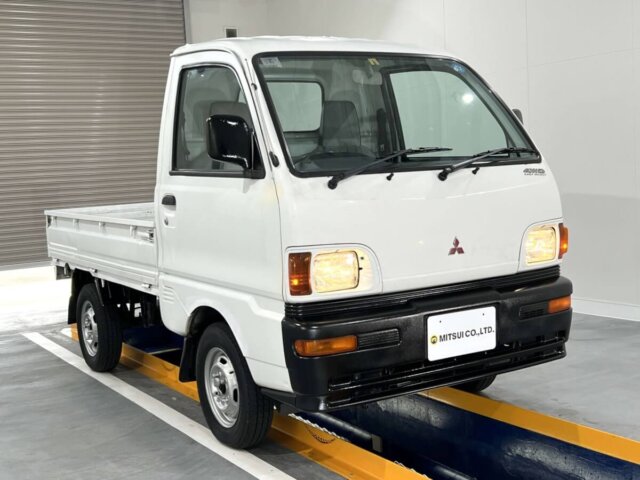 1996 MITSUBISHI MINICAB TRUCK