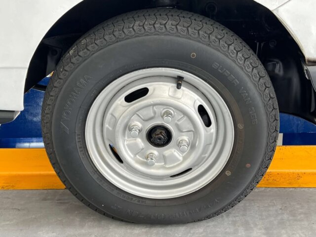 1996 MITSUBISHI MINICAB TRUCK