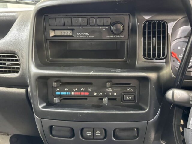 1999 DAIHATSU HIJET VAN