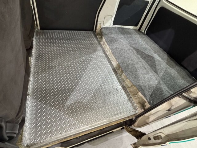 1999 DAIHATSU HIJET VAN