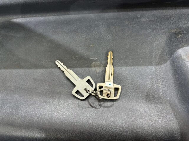 1998 MITSUBISHI MINICAB TRUCK