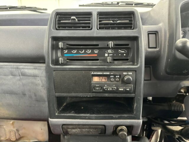 1994 MITSUBISHI MINICAB TRUCK