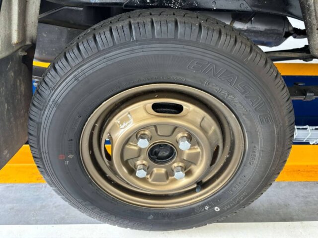 1994 MITSUBISHI MINICAB TRUCK