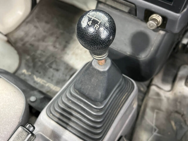 1997 MITSUBISHI MINICAB TRUCK