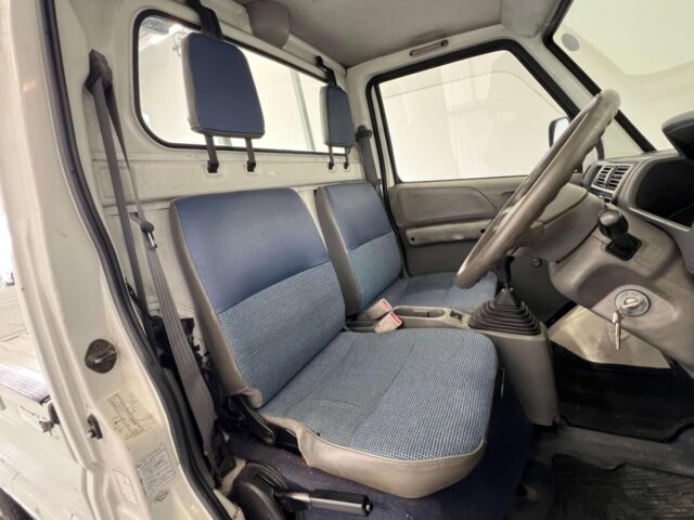 1999 MITSUBISHI MINICAB TRUCK