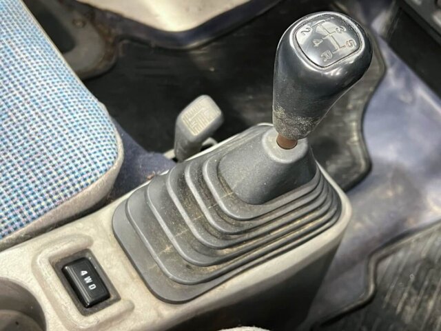 1999 MITSUBISHI MINICAB TRUCK