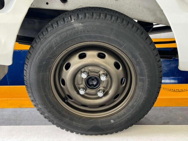 1999 MITSUBISHI MINICAB TRUCK