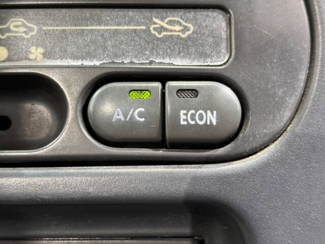 1998 DAIHATSU HIJET TRUCK