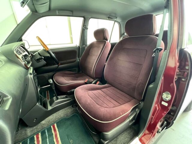 2000 DAIHATSU MIRA GINO