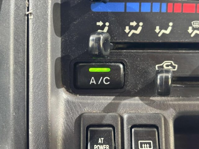 2000 SUBARU SAMBAR VAN