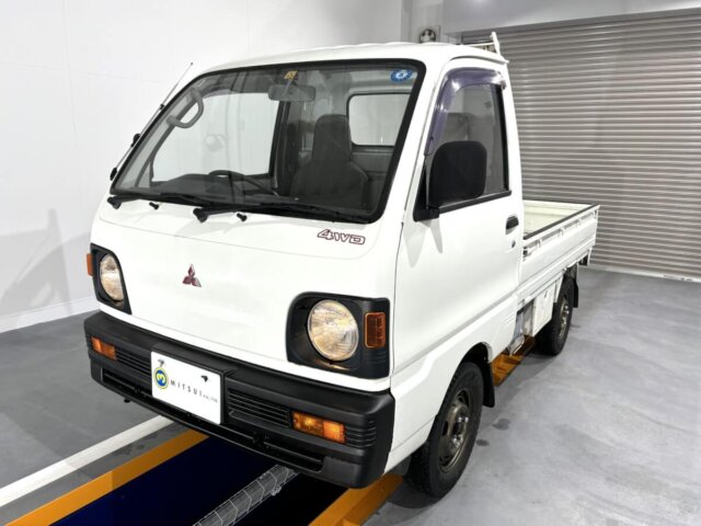 1992 MITSUBISHI MINICAB TRUCK