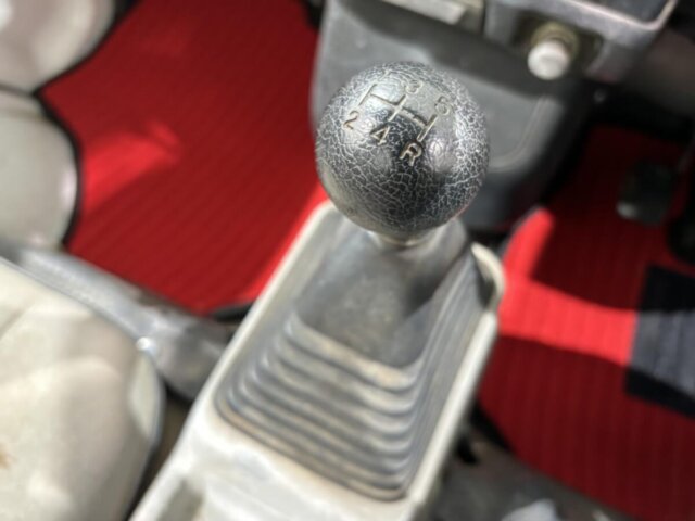 1992 MITSUBISHI MINICAB TRUCK