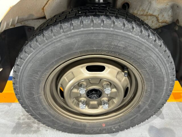 1992 MITSUBISHI MINICAB TRUCK