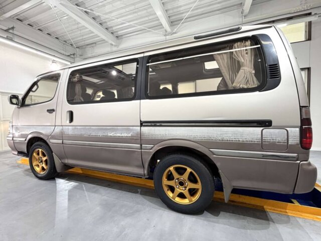 1995 TOYOTA HIACE WAGON