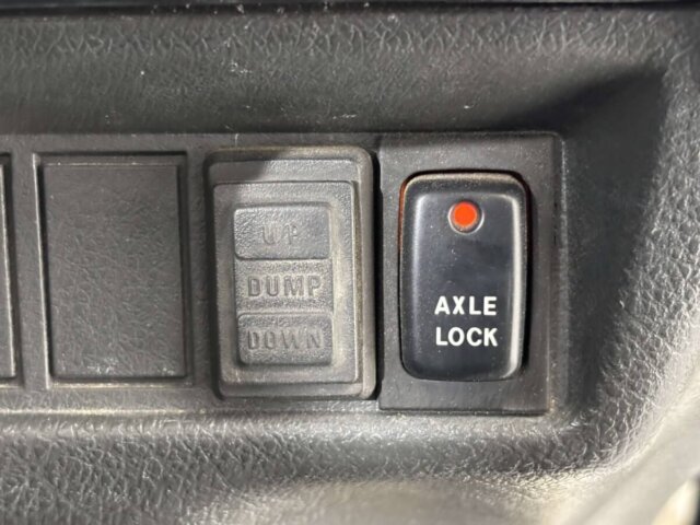 1993 SUZUKI CARRY DUMPCARRY TRUCK