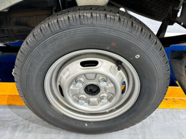 1993 MITSUBISHI MINICAB VAN