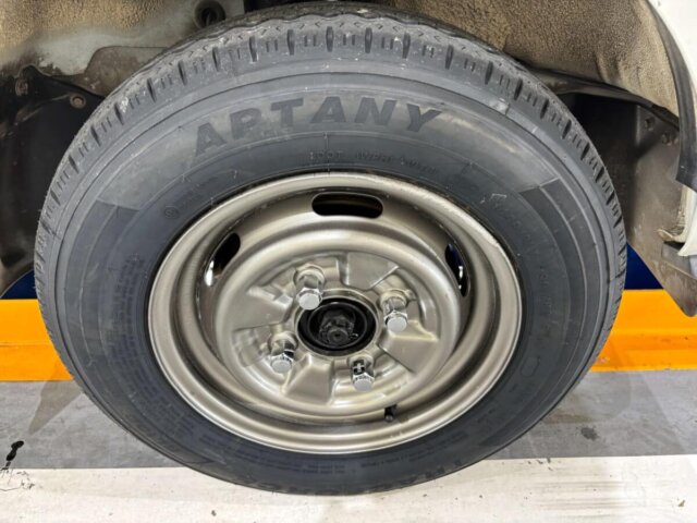 1997 MITSUBISHI MINICAB TRUCK