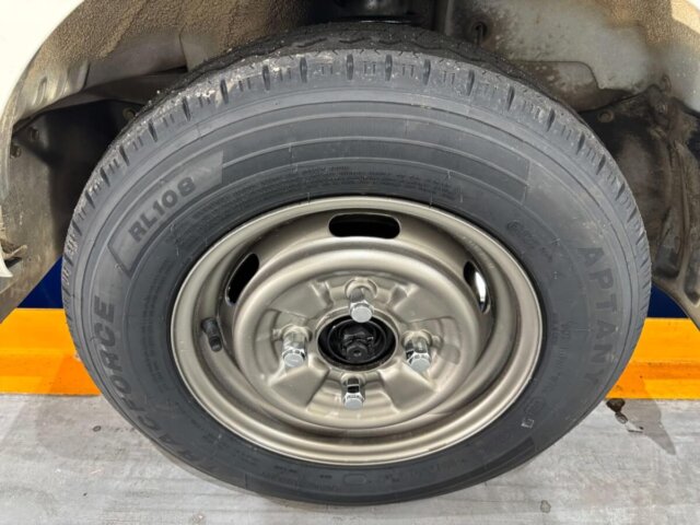 1997 MITSUBISHI MINICAB TRUCK