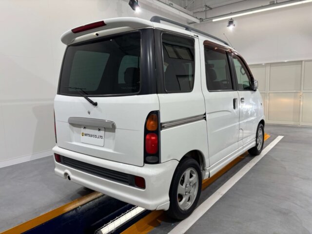2000 DAIHATSU ATRAI