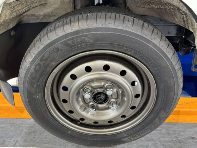 2000 DAIHATSU HIJET TRUCK