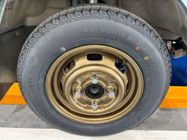 1998 DAIHATSU HIJET VAN