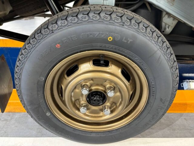 1998 DAIHATSU HIJET VAN