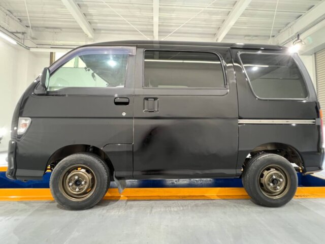 1997 DAIHATSU ATRAI