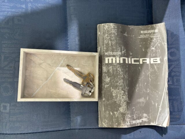 1999 MITSUBISHI MINICAB TRUCK