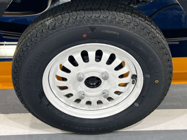 1996 MITSUBISHI MINICAB TRUCK