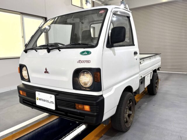 1993 MITSUBISHI MINICAB TRUCK