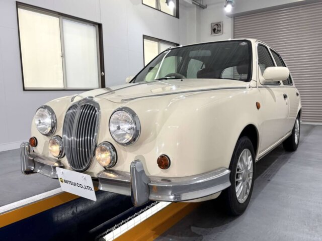 2000 MITSUOKA VIEWT