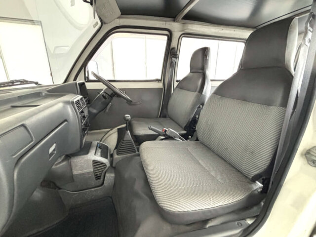 1993 DAIHATSU HIJET VAN