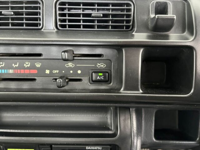 1999 DAIHATSU HIJET TRUCK